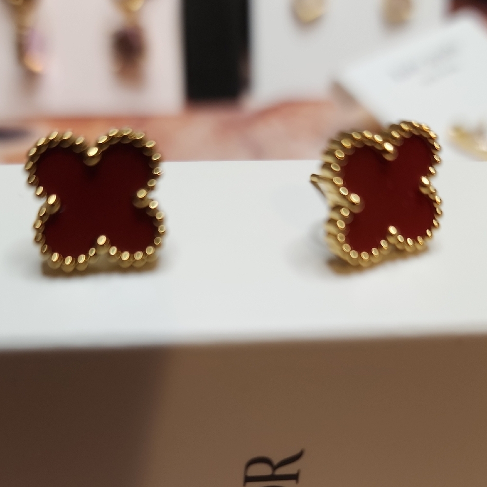 Elegant Gold and Red Clover Earrings